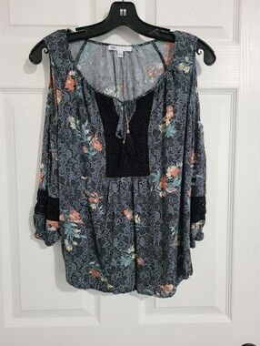 DR2 Floral Blouse Small Shirt Black Crochet Lace Boho Long Sleeve